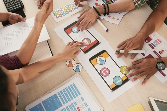 Ο Κόσμος της Ανάπτυξης Λογισμικού: Ένας Πλήρης Οδηγός για τη Σύγχρονη Τεχνολογία